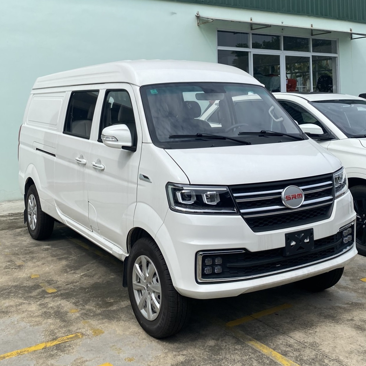 XE TẢI VAN SRM 868 5 CHỖ 760KG